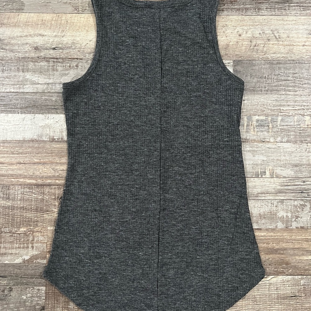 Women’s V-Neck Ribbed Tank - Picture 3 of 4